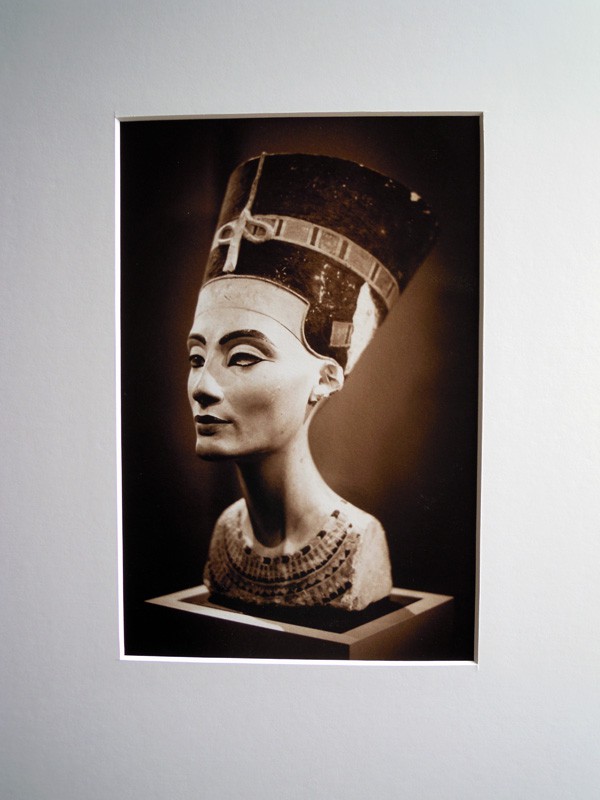 Nefertiti Bust Portrait (2008)