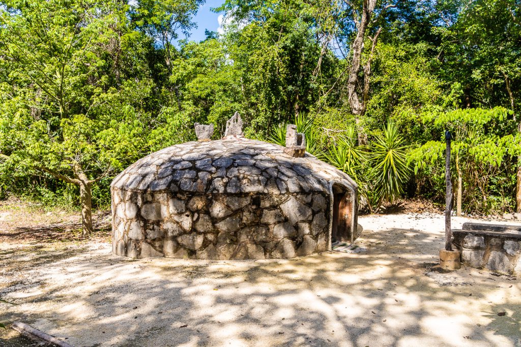 Tradizionale capanna Temazcal